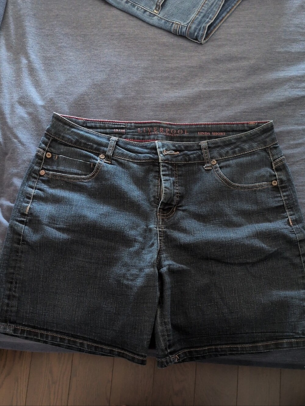 Liverpool Dark Wash Denim Linda Short - Blue
